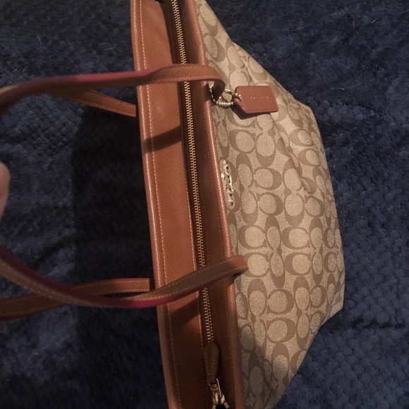 Coach Tote Bag - Picture 4 of 4